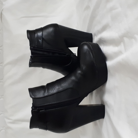 Platform fashion booties - Picture 2 of 11